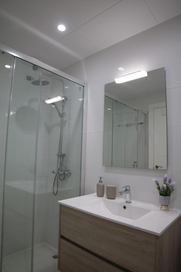 Modern Apartament Al Costat Del Parc De La Devesa Girona Exterior photo